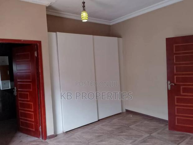 5bdrm House in Kb Properties, East Legon for sale · Photo 4