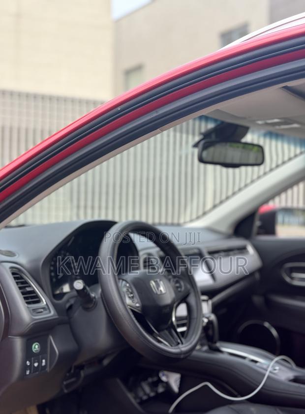 Honda HR-V 4dr SUV (1.5L 4cyl CVT) 2016 Red