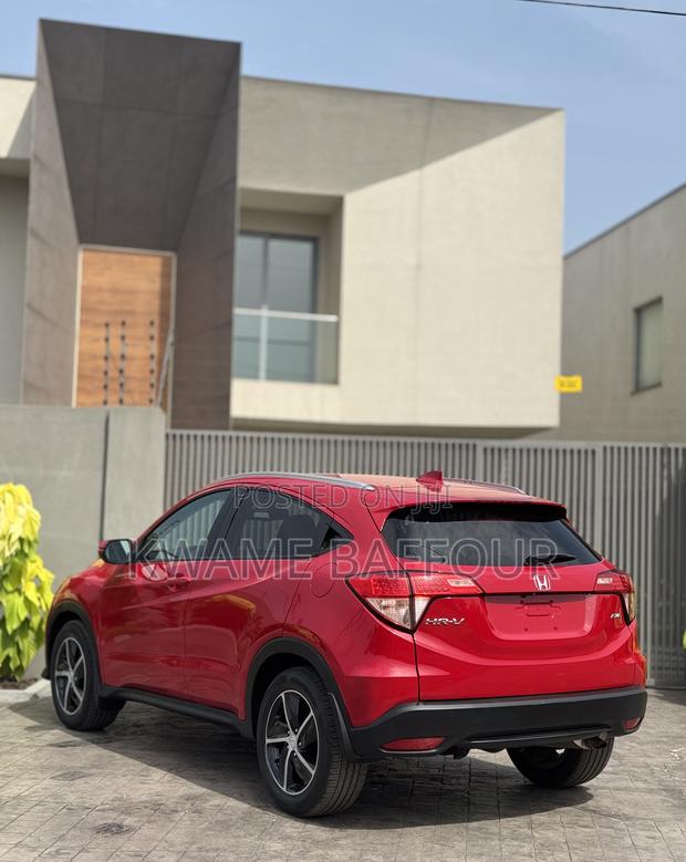 Honda HR-V 4dr SUV (1.5L 4cyl CVT) 2016 Red