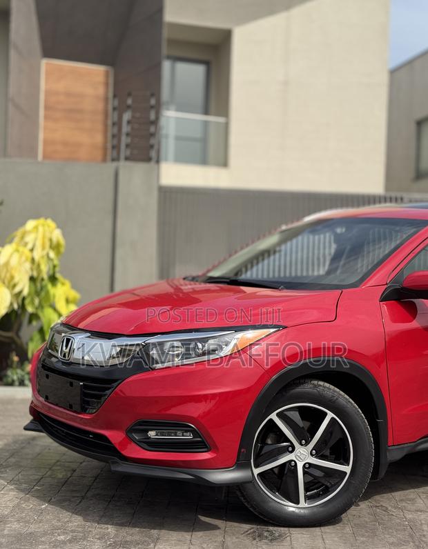 Honda HR-V 4dr SUV (1.5L 4cyl CVT) 2016 Red