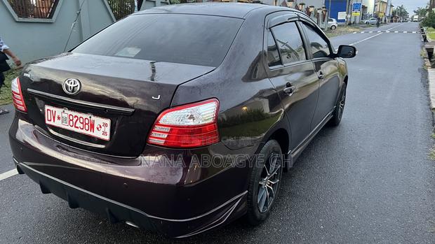 Toyota Belta 2010 Brown