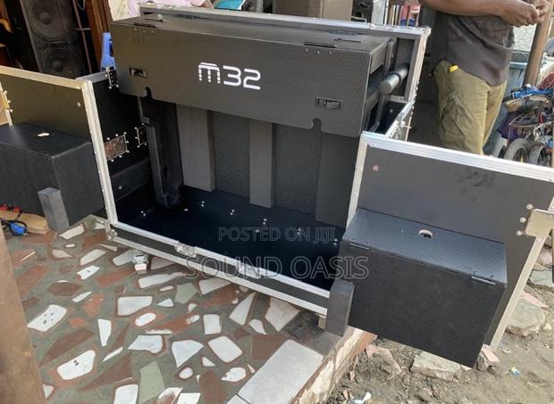 Flight Case For A Midas M32