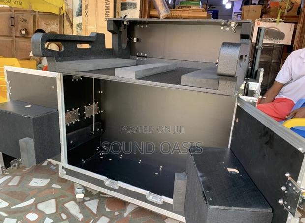 Flight Case For A Midas M32 photo 2