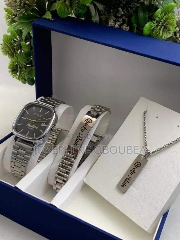 Customized Set of Necklace photo 2