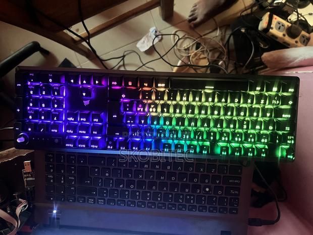 Corsair Core RGB Mechanical Gaming Keyboard photo 2