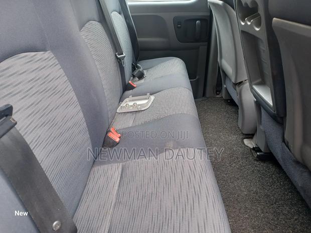 Hyundai H1 2009 Blue