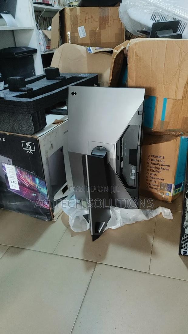 Iconic Alien Ware 25" Gaming Monitor photo 2