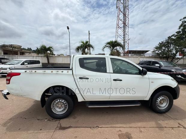 Mitsubishi L200 Double Cab 2.4 181hp 4WD 2017 White