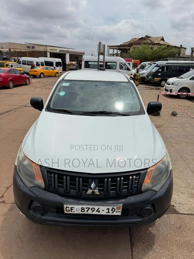 Mitsubishi L200 Double Cab 2.4 181hp 4WD 2017 White