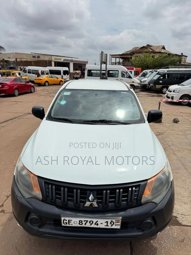 Mitsubishi L200 Double Cab 2.4 181hp 4WD 2017 White