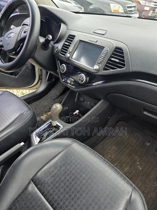 Kia Morning 2015 White photo 7