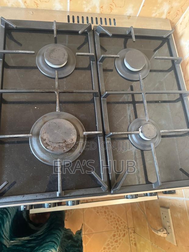 Standing Stove Gas Hop /Electric Oven photo 3