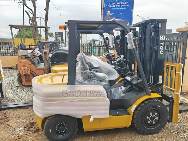 Teu Forklift 3 Ton Diseal (Isuzu Japanese Engine) New photo 3