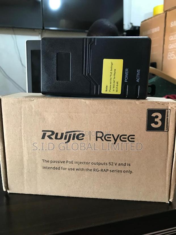 Simplify Your Network With The Rg-poe-at30 Gigabit Poe Injector · Photo 2