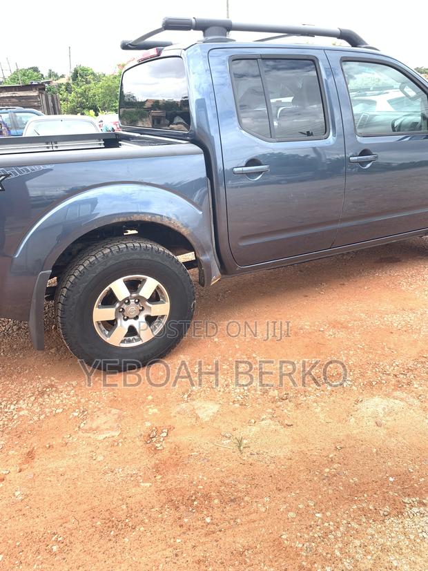 Nissan Frontier PRO-4X 4x4 Crew Cab 4.75 ft. box 125.9 in. WB 2013 Blue