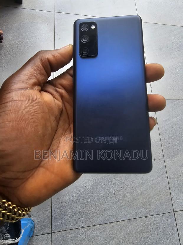 Samsung Galaxy S20 FE 128 GB Blue · Photo 4