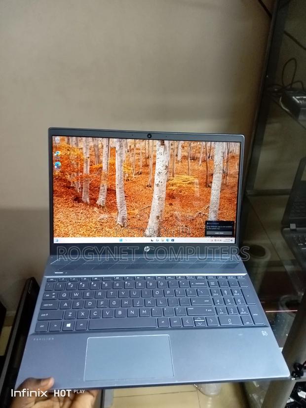 Laptop HP Pavilion 15 8GB AMD Ryzen 5 HDD+SSD 1T