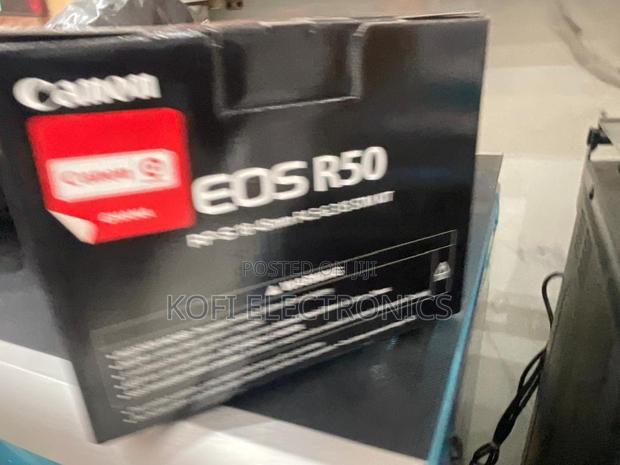 Canon Precision-Crafted Eos R10 Digital Camera · Photo 2