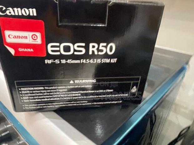Canon Eos R5 Digital Camera Lightweight and Dynamic · Photo 2