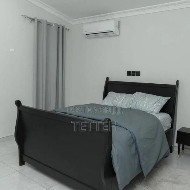 Fully Furnished 3 Bedrooms Self Compound (Airbnb) · Photo 4