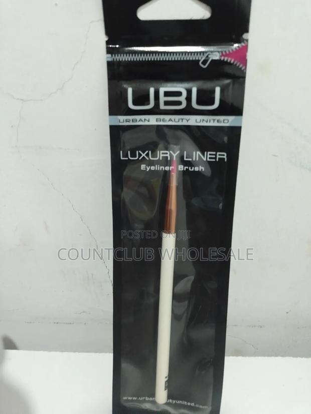 Ubu Eye Liner · Photo 2