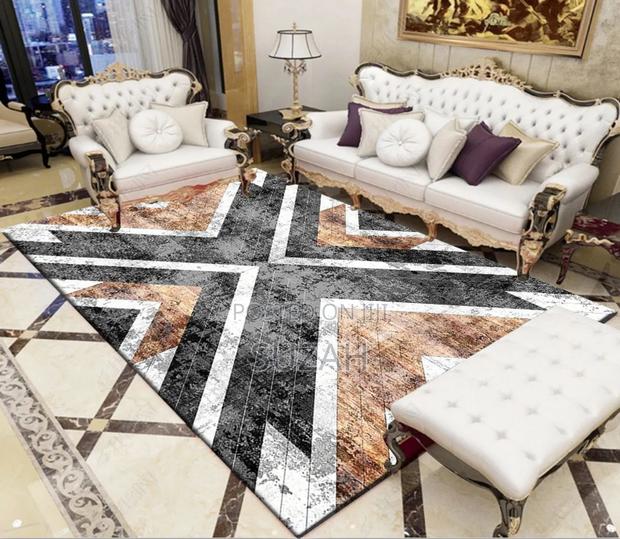 4.86x7.13ft2 Rug · Photo 2