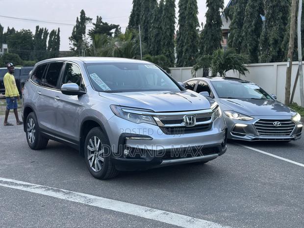 Honda Pilot LX 2021 Silver