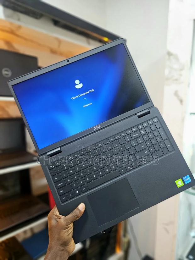 Laptop Dell Latitude 3520 16GB Intel Core i5 SSD 512GB