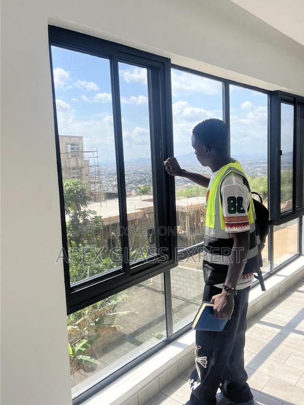 Awning Windows With Middle Fixed photo 2