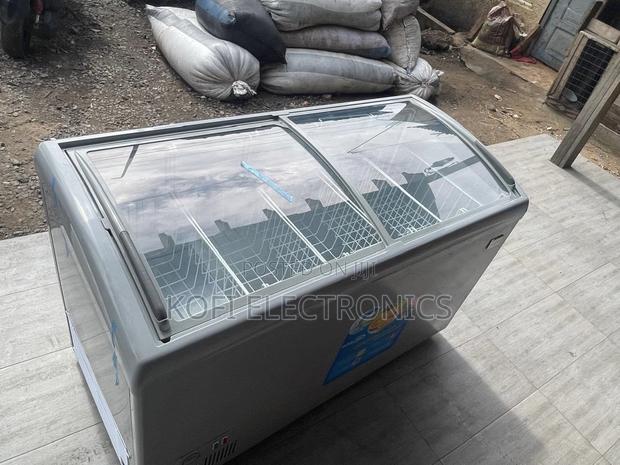 Delron 258l Icerealm Horizon-Glass Freezer · Photo 2