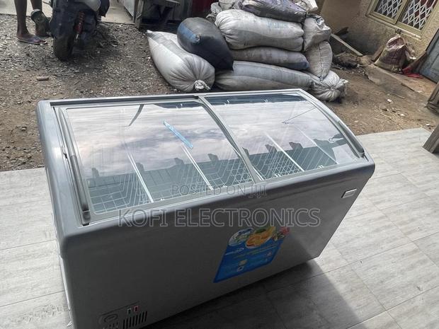 Delron 258l Cryolux Galactic Slide-Cover Cooler · Photo 2