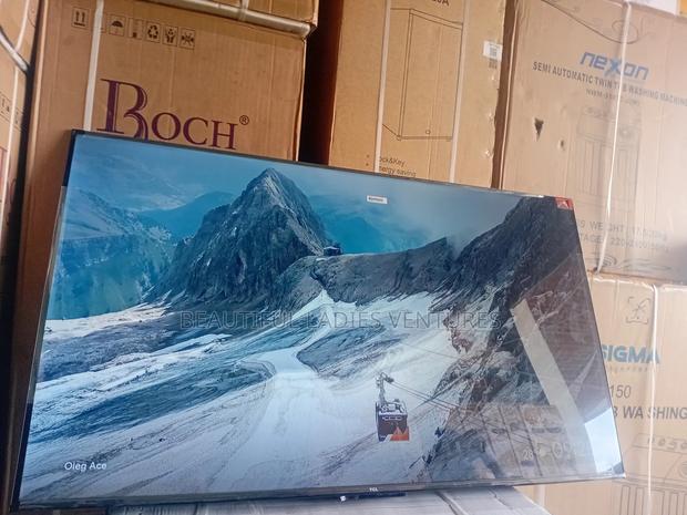 Unmatched Clarity and Style – 55-Inch Smart Television · Photo 4