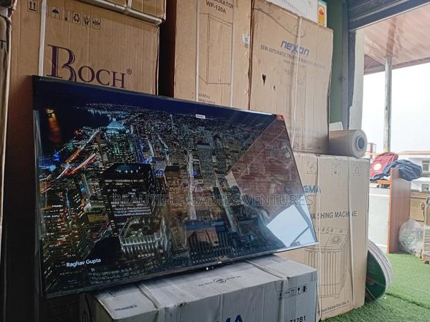Quality and Comfort Combined – 55-Inch Smart Tv
TCL Colossal · Photo 3