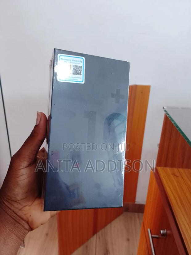 New Samsung Galaxy S10 Plus 512 GB Black · Photo 3