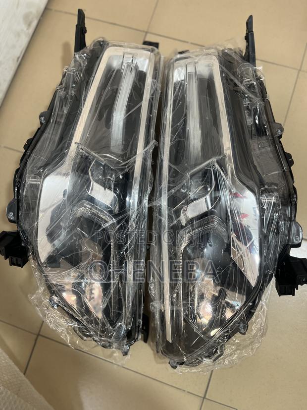 Toyota Hilux 2023 Headlight
