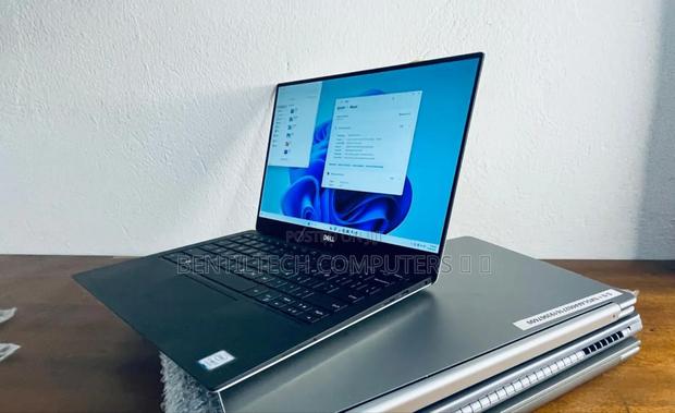 New Laptop Dell XPS 13 8GB Intel Core I7 SSD 256GB photo 2