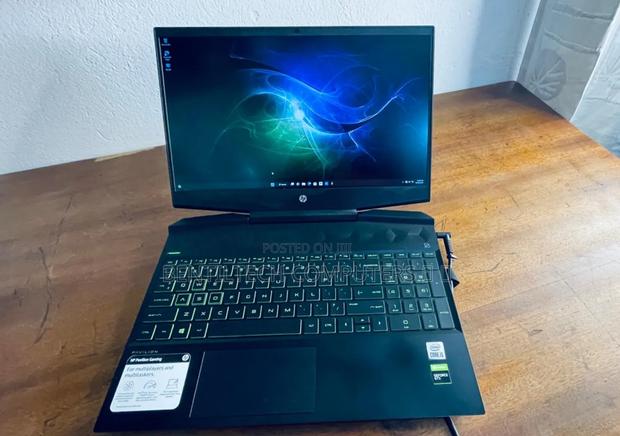New Laptop HP Pavilion 15 8GB Intel Core I5 SSD 256GB