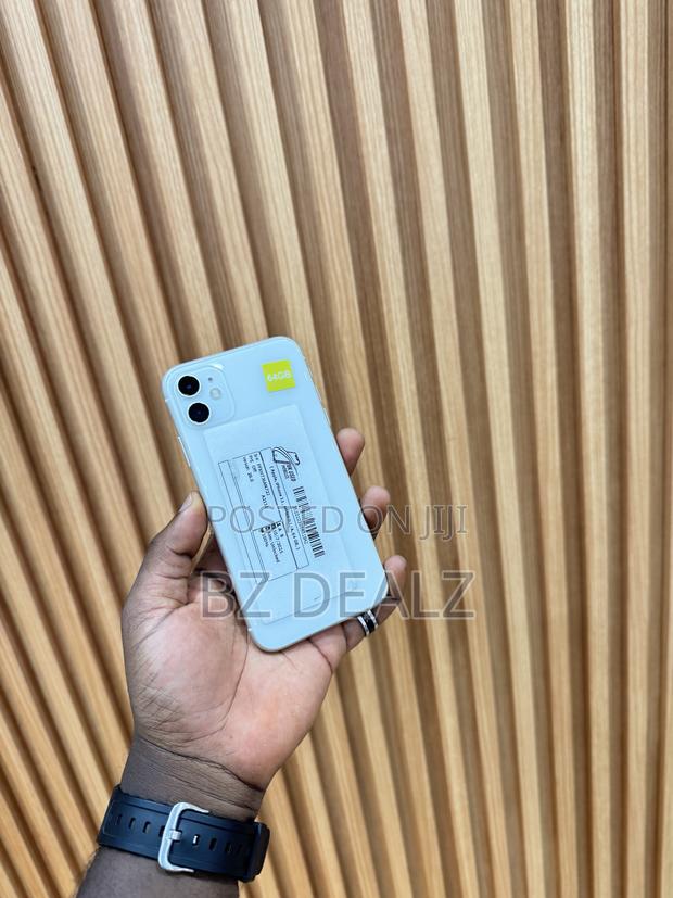 Apple iPhone 11 64 GB White