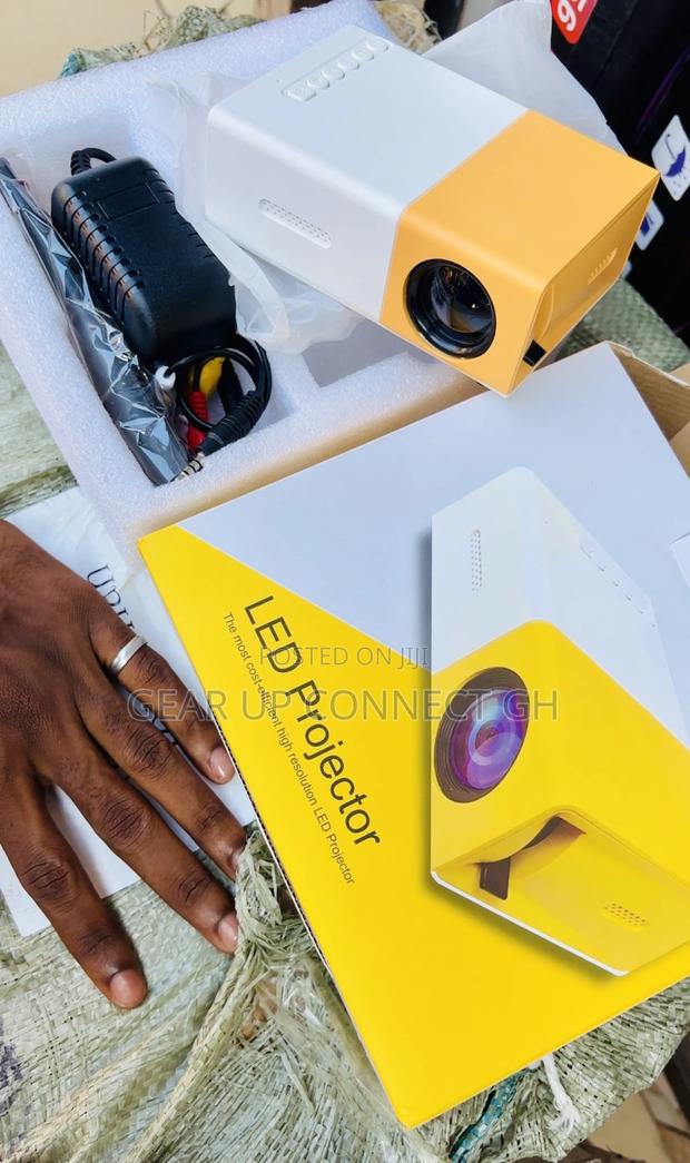 Mini Led Projector · Photo 4
