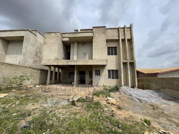 4 Bedrooms For Sale In Kumasi Abrepo