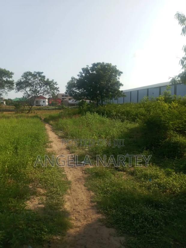 Registered Two Acre Land by the Motor Way · Photo 3