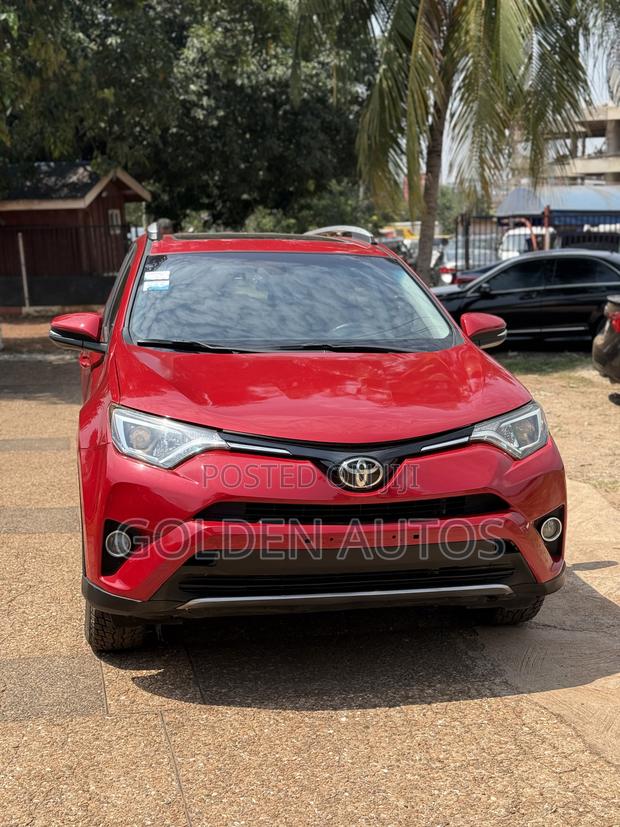 Toyota RAV4 XLE AWD (2.5L 4cyl 6A) 2016 Red