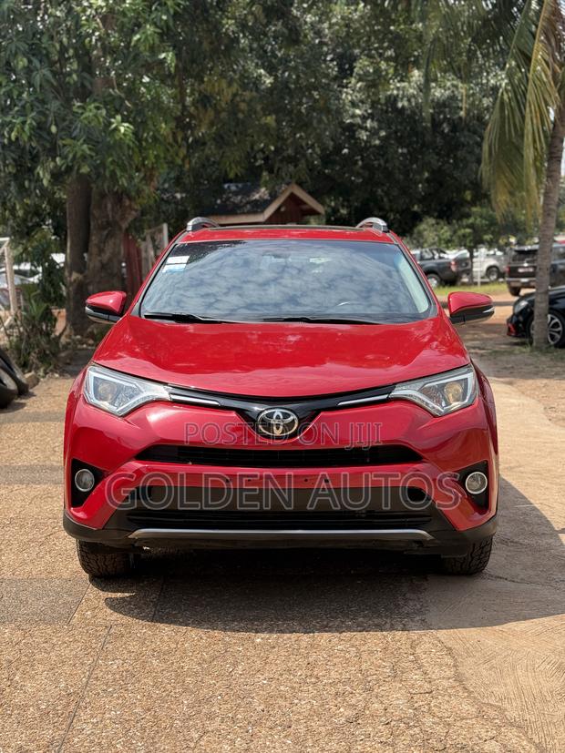 Toyota RAV4 XLE AWD (2.5L 4cyl 6A) 2016 Red