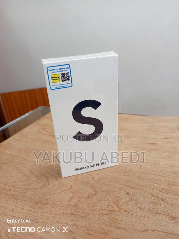 New Samsung Galaxy S21 FE 5G 128 GB Black photo 2