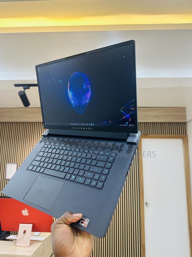 Laptop Dell Alienware M17 R5 16GB AMD Ryzen 7 SSD 1T photo 3