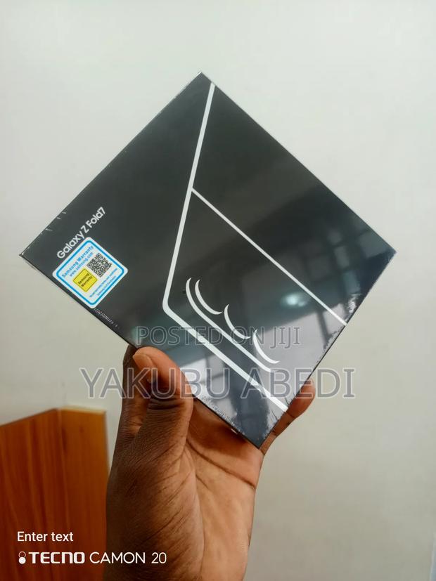 New Samsung Galaxy Z Fold7 256 GB Black photo 2
