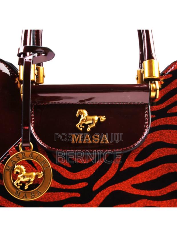 Masa Luxury Handbag – Bold Stylish Design photo 4
