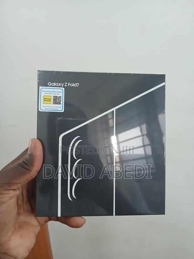 New Samsung Galaxy Z Fold7 256 GB Black photo 2