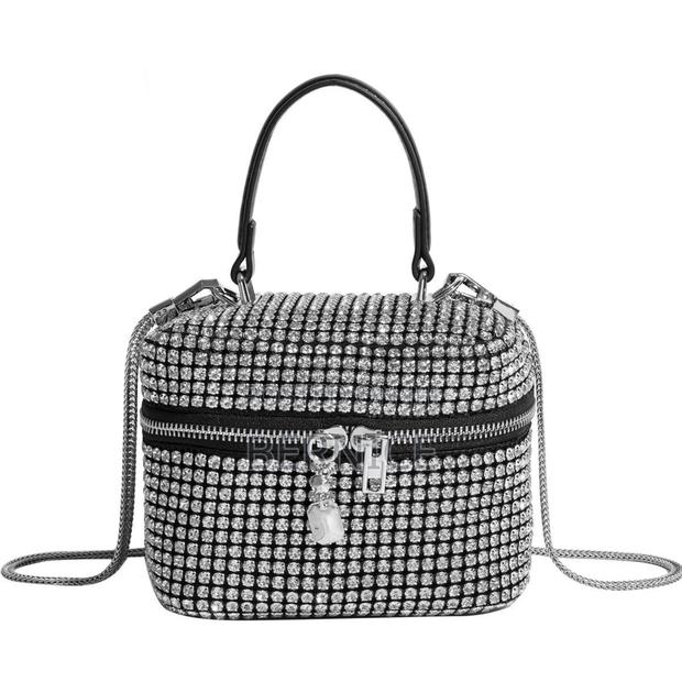 Premium Rhinestones Clutches photo 2