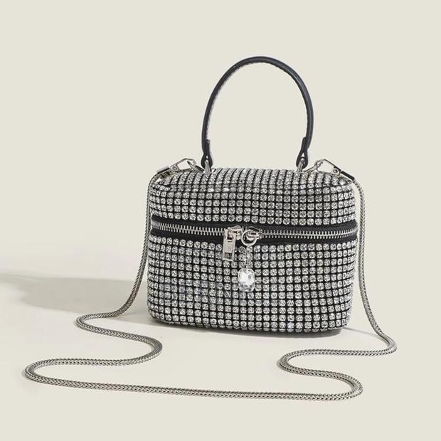 Premium Rhinestones Clutches photo 4